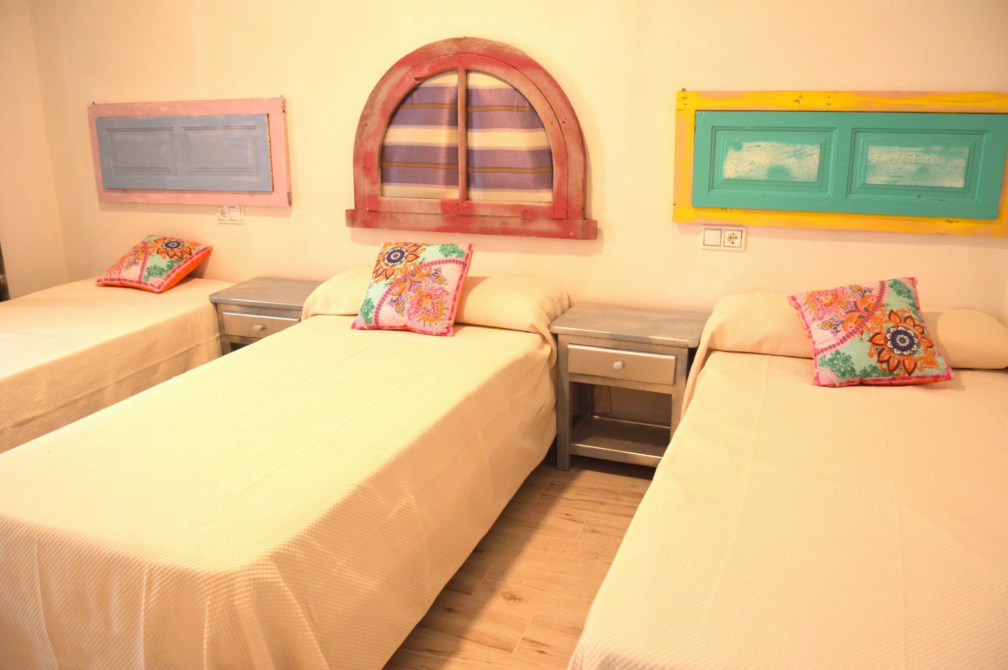 Apartamento 19 Dias Y Muchas Noches Cádiz Kültér fotó